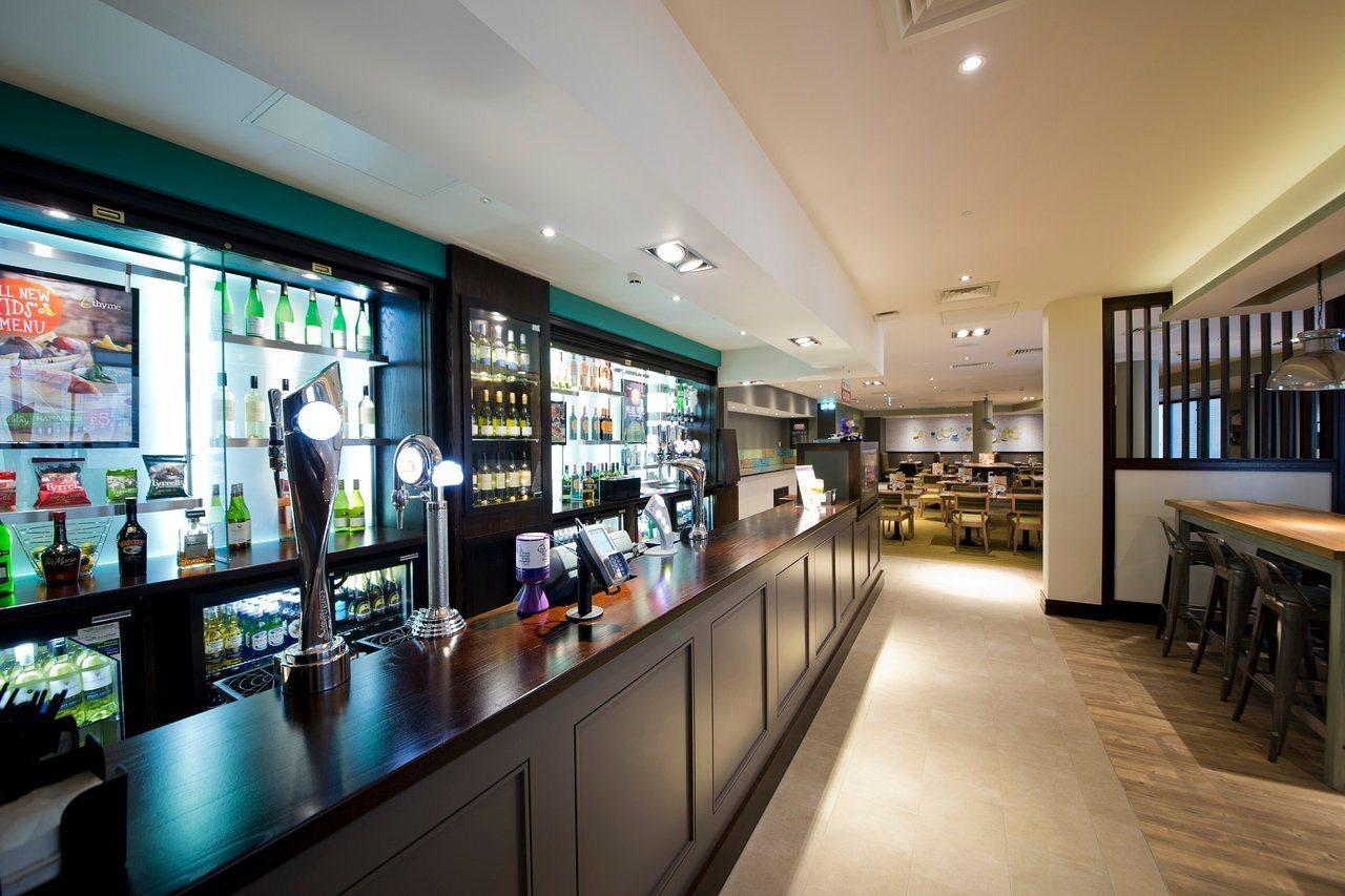 Premier Inn Edinburgh City Centre Royal Mile Esterno foto